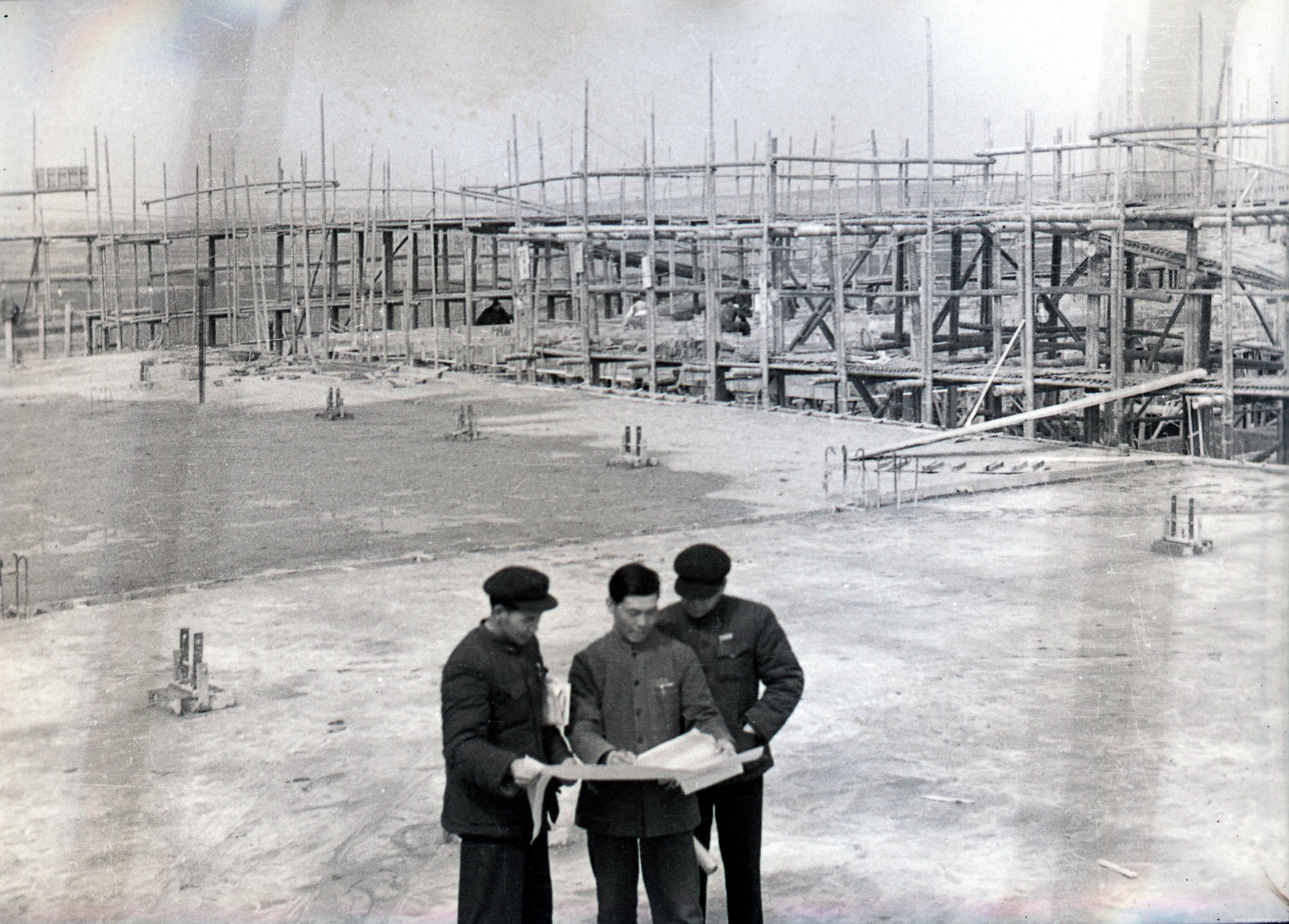 1955 年10 月26 日西安新校园开工建设.jpg 1955 年10 月26 日西安新校园开工建设.jpg