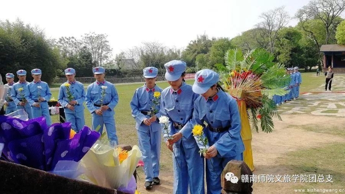 10-学生们献花祭奠革命英烈(2)_UUID11357 10-学生们献花祭奠革命英烈(2)_UUID11357