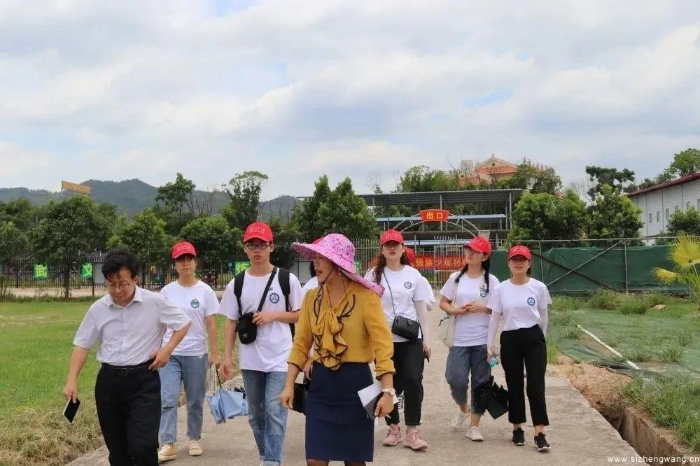 14-与孙胤副书记实地考察_UUID11357 14-与孙胤副书记实地考察_UUID11357